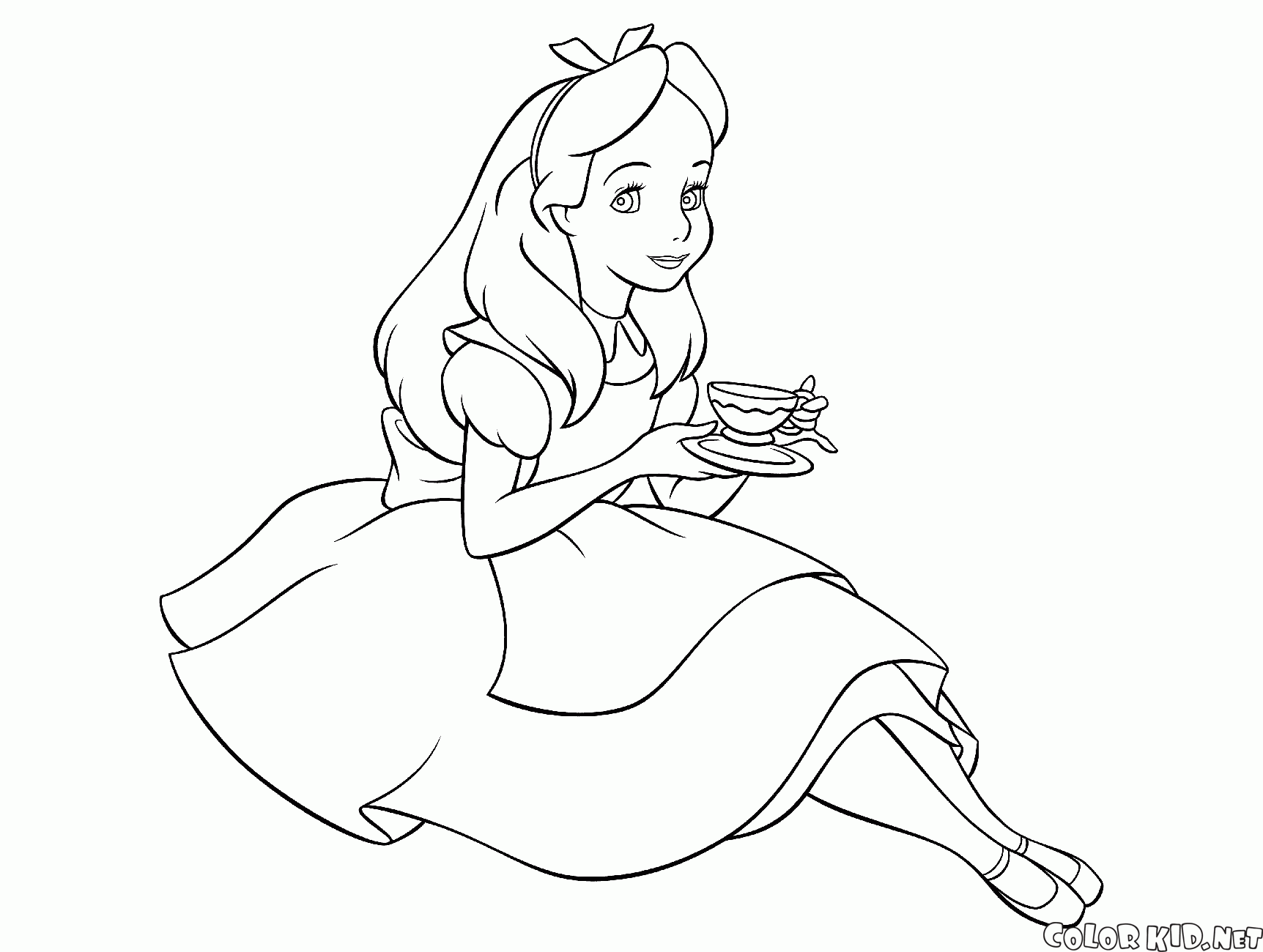 Alice con una tazza in mano