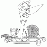 Tinkerbell ammira se stessa