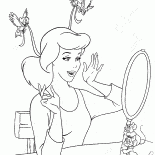 Cinderella di fronte allo specchio